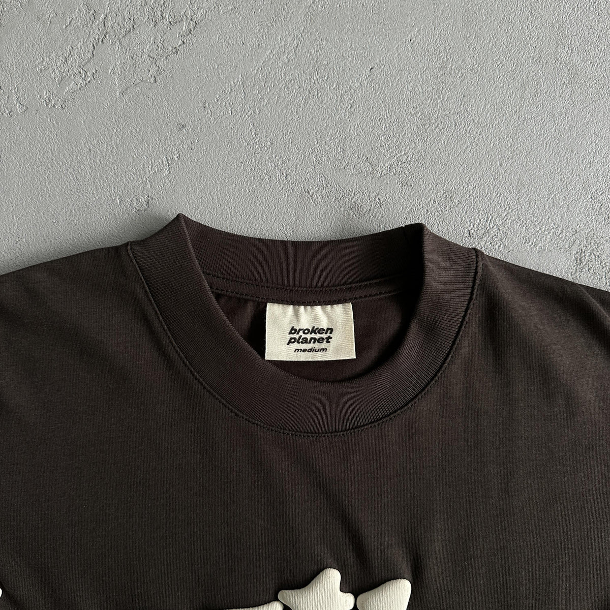 Broken P Heartess Love Tshirt-mocha